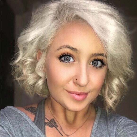 Meet your Posher, Karlee - Picture 1 of 1